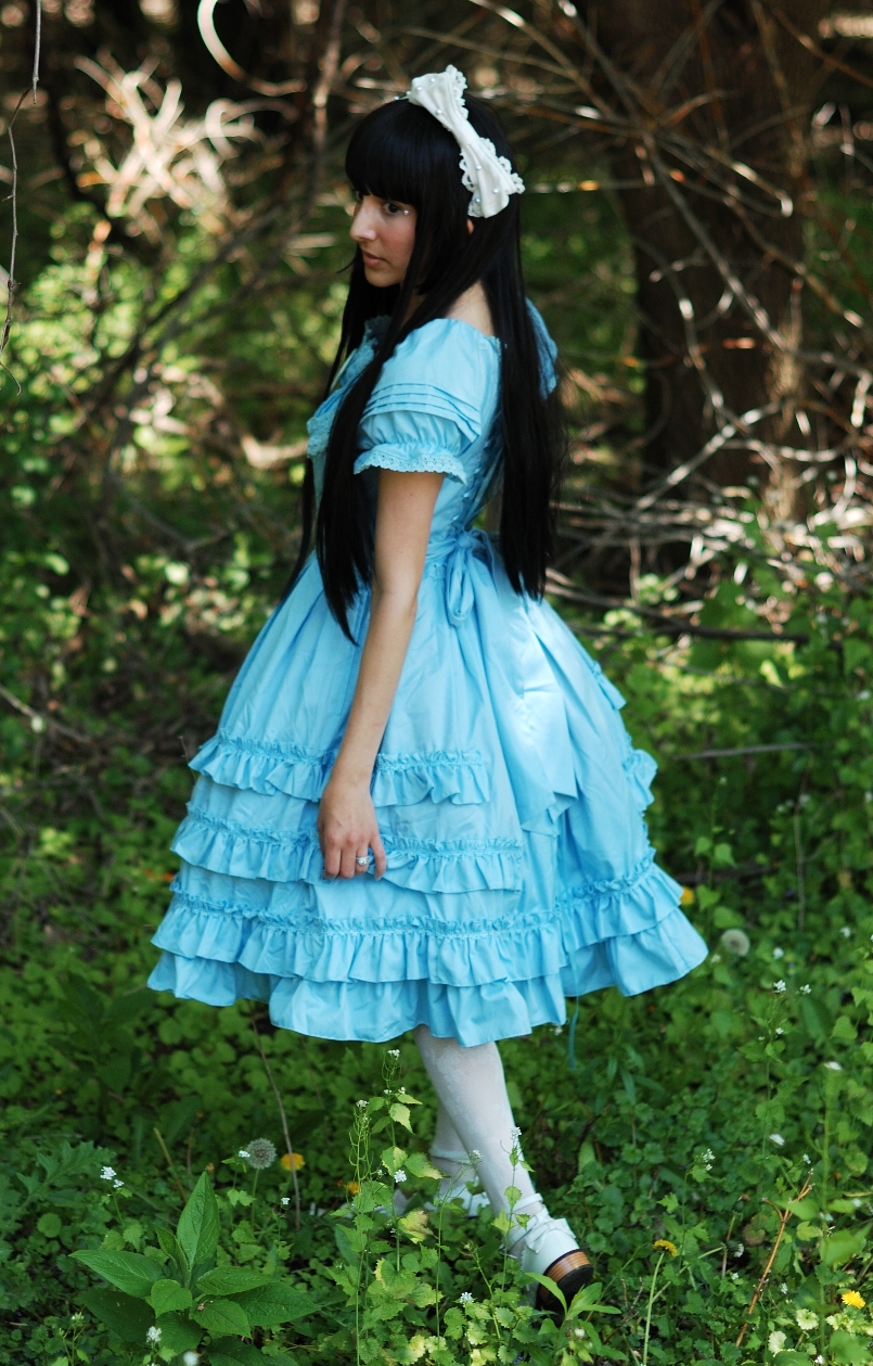 Brunette Lolita wearing White Opaque Pantyhose and White Sandal Shoes